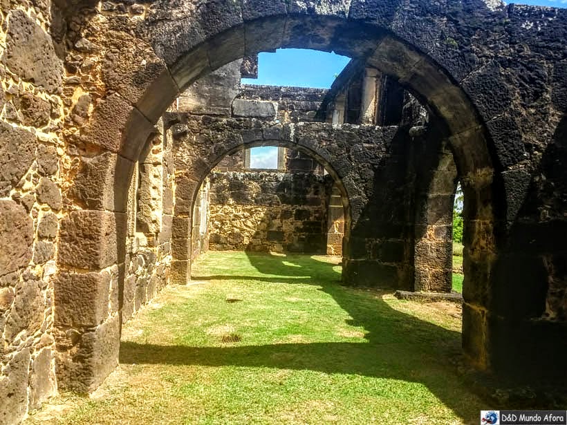Ruínas do Castelo Garcia D'Ávila - O que fazer na Praia do Forte (Bahia)