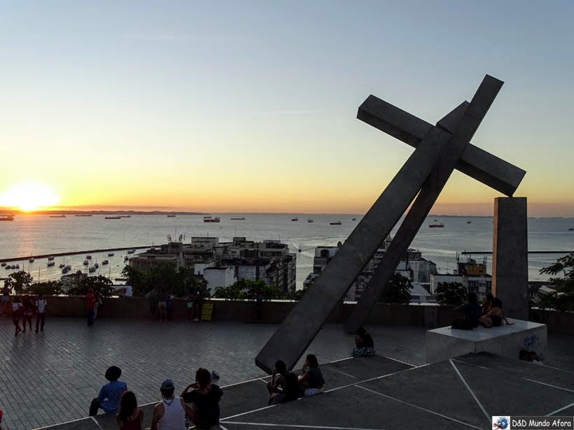 O que fazer no Pelourinho, Salvador (Bahia) - Monumento Cruz Caída