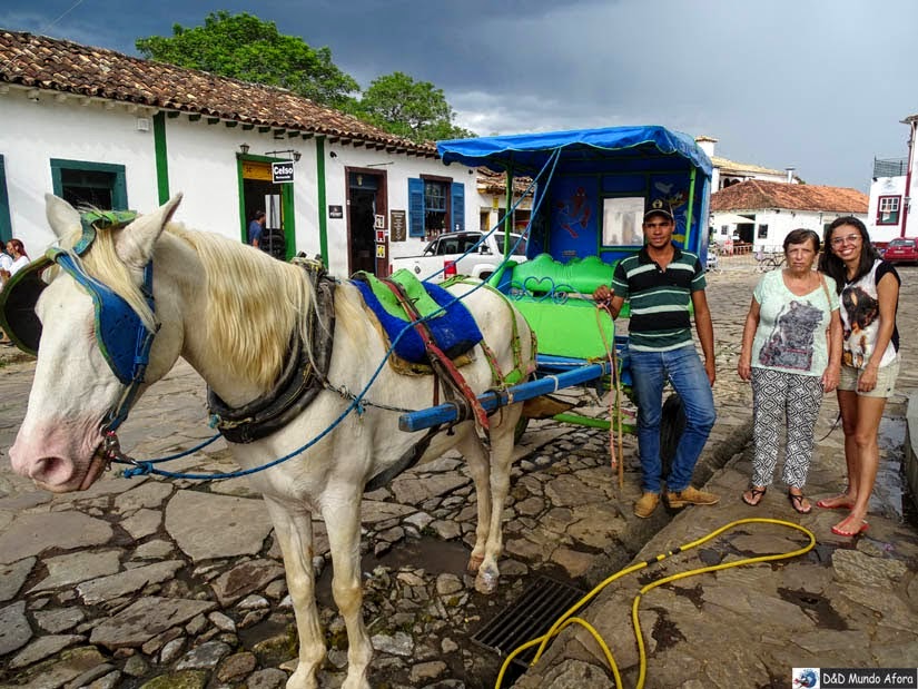 Charreteiro José Geraldo e seu Chapolin - passeio de charrete em Tiradentes