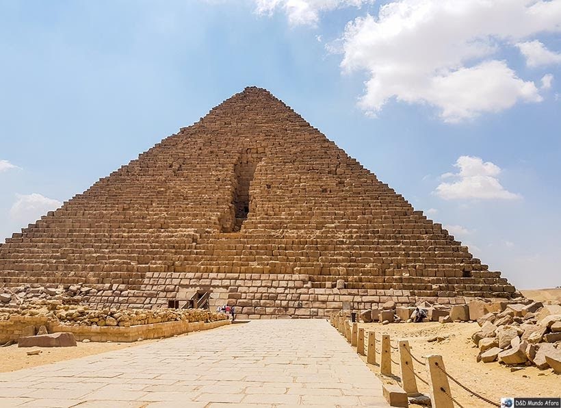 Pirâmide de Miquerinos - Diário de Bordo: 2 dias no Cairo 