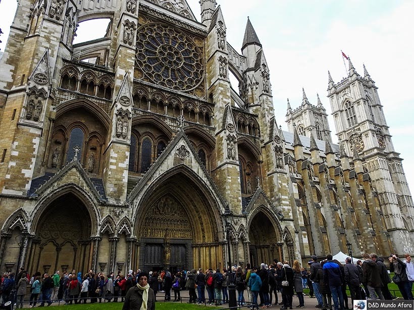 Fila para entrar na Abadia de Westminster sem o London Pass 