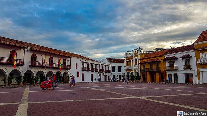 Plaza de la Aduana - Diário de bordo: 4 dias em Cartagena