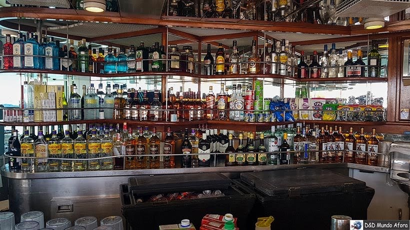 Bar do Navio Monarch, Pullmantur - Diário de Bordo: cruzeiro pelo Caribe