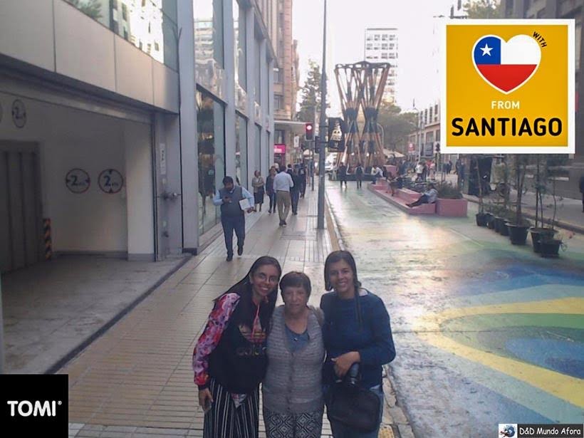 Foto na rua de Santiago - Diário de Bordo Chile: 8 dias em Santiago e arredores