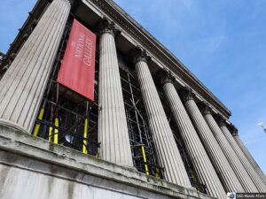 Detalhe da fachada National Gallery em Londres