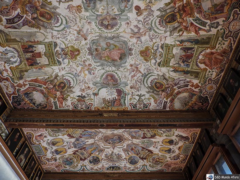 Teto da Galleria degli Uffizi Florença