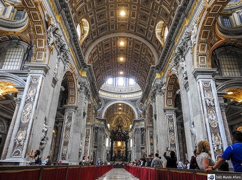 Nave central - Basílica de São Pedro - Vaticano