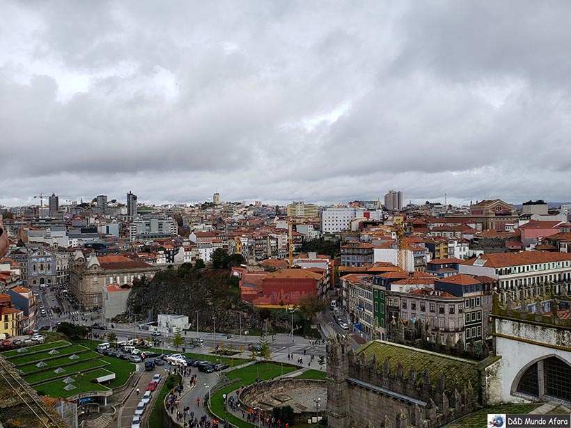 Cidade do Porto vista alto da Torre da Catedral 