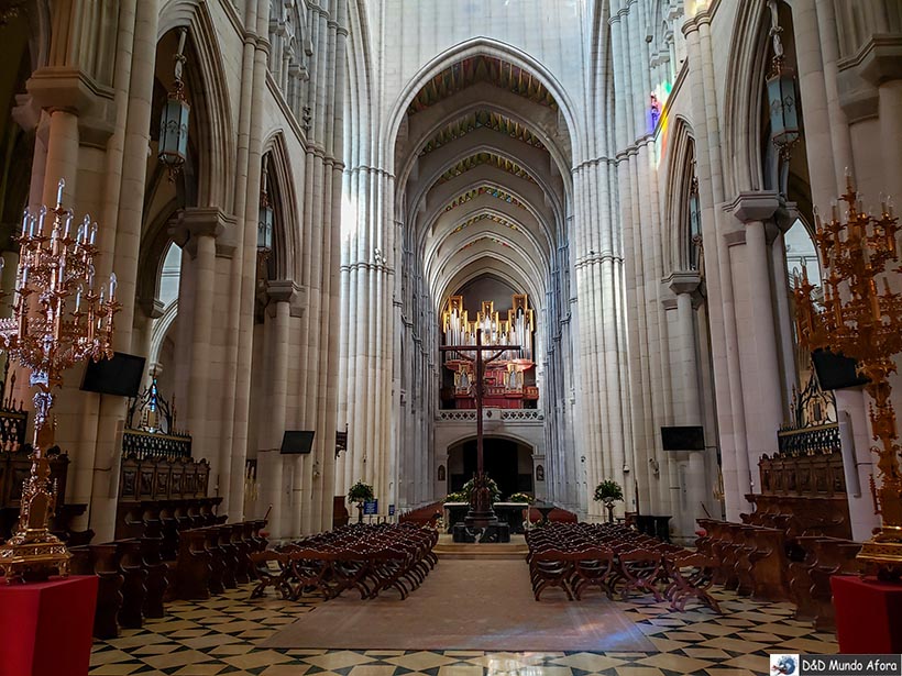 Interior da Catedral de Madrid