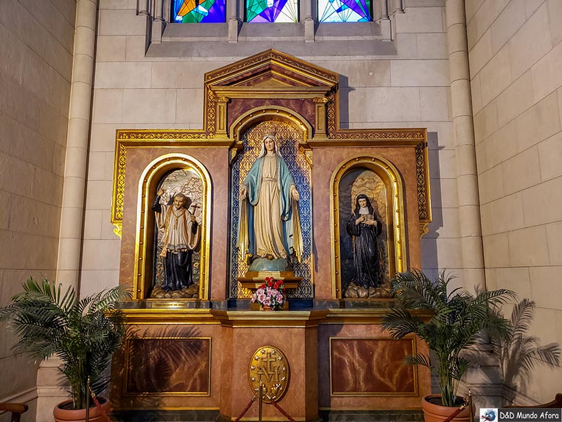 Mais uma capela dentro da catedral