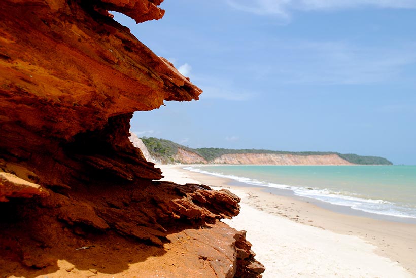 Praia de Carro Quebrado - Foto: Wikimedia Commons